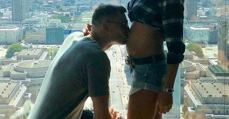 "Będziemy mieć dziecko". Dumny polski przystojniak pokazał zdjęcie ciężarnej żony! Jak oni się kochają!