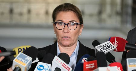 Politycy PiS mają to powtarzać jak katarynki. Ujawniono treść "przekazów dnia"