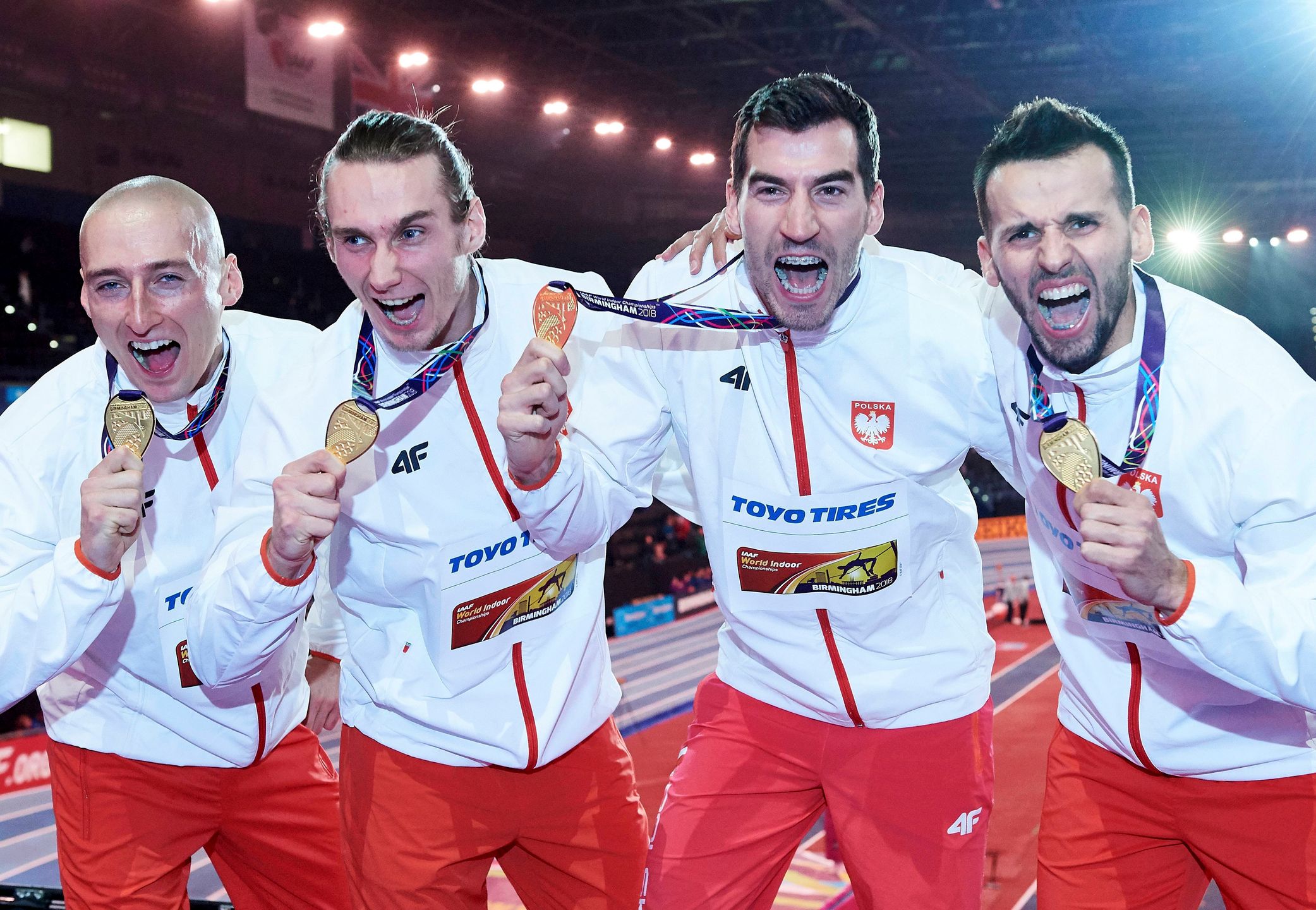 Złota sztafeta 4x400 metrów w składzie: Jakub Krzewina, Karol Zalewski, Rafał Omelko i Łukasz Krawczuk