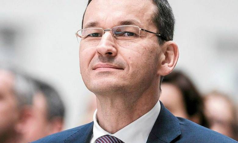 Mateusz Morawiecki jest dumnym ojcem czworga dzieci! Jego córka Aleksandra to prawdziwa piękność! Dziewczyna wygląda jak anioł!