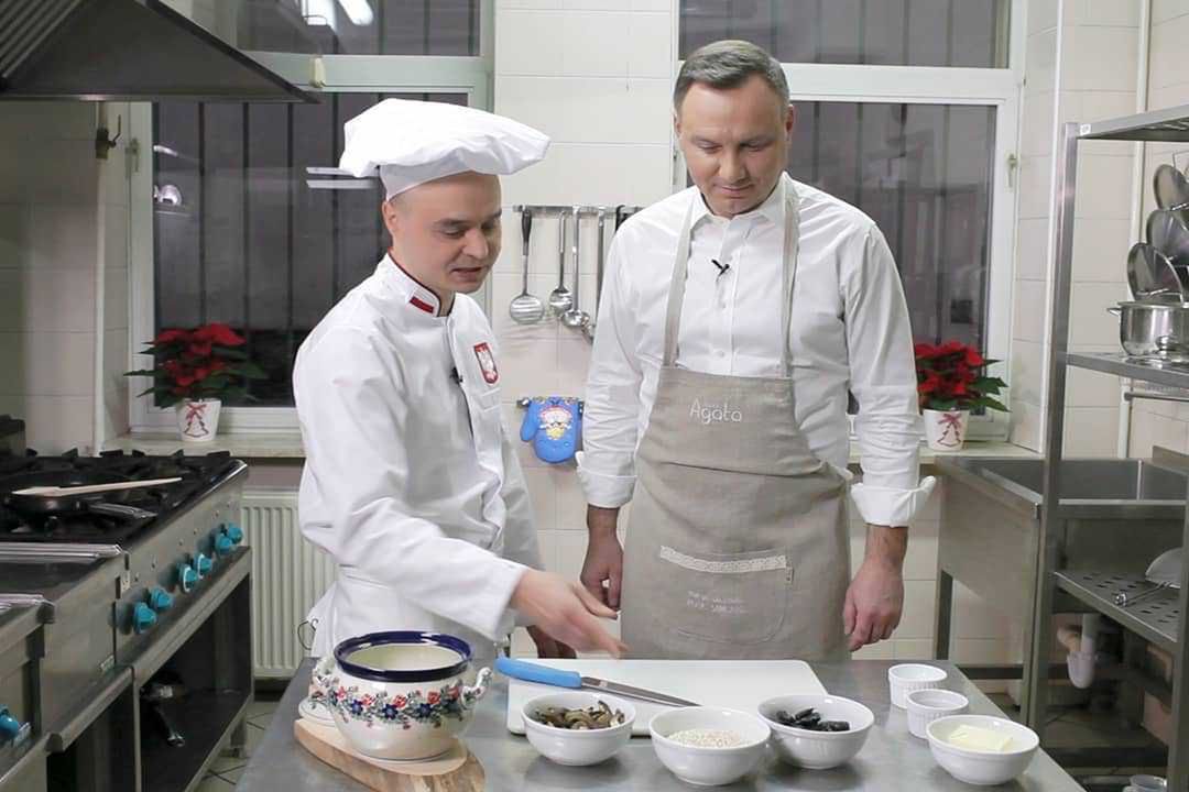 Andrzej Duda w kuchni