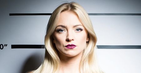 "Seksowna, gorąca kocica". Basia Kurdej-Szatan pozuje w bieliźnie erotycznej