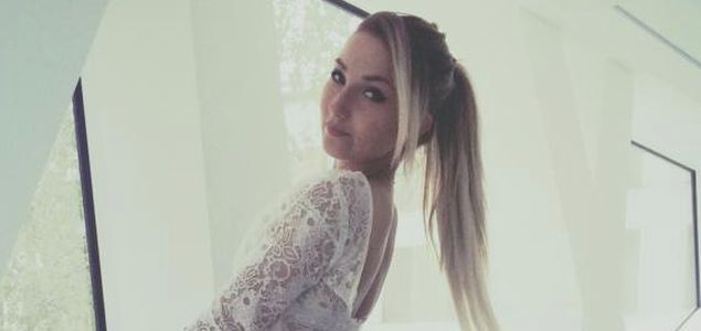 Cleo w sukni ślubnej. Ale piękna panna młoda!