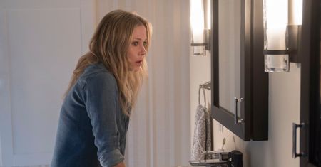 "Już nie żyjesz" Netfliksa: Christina Applegate żyje i ma się świetnie [RECENZJA]