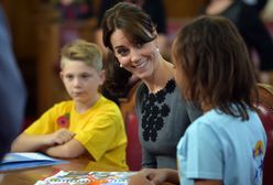 Elegancka księżna Kate na spotkaniu z dziećmi