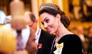 Olśniewająca księżna Kate. Błyszczała na przyjęciu dla dyplomatów