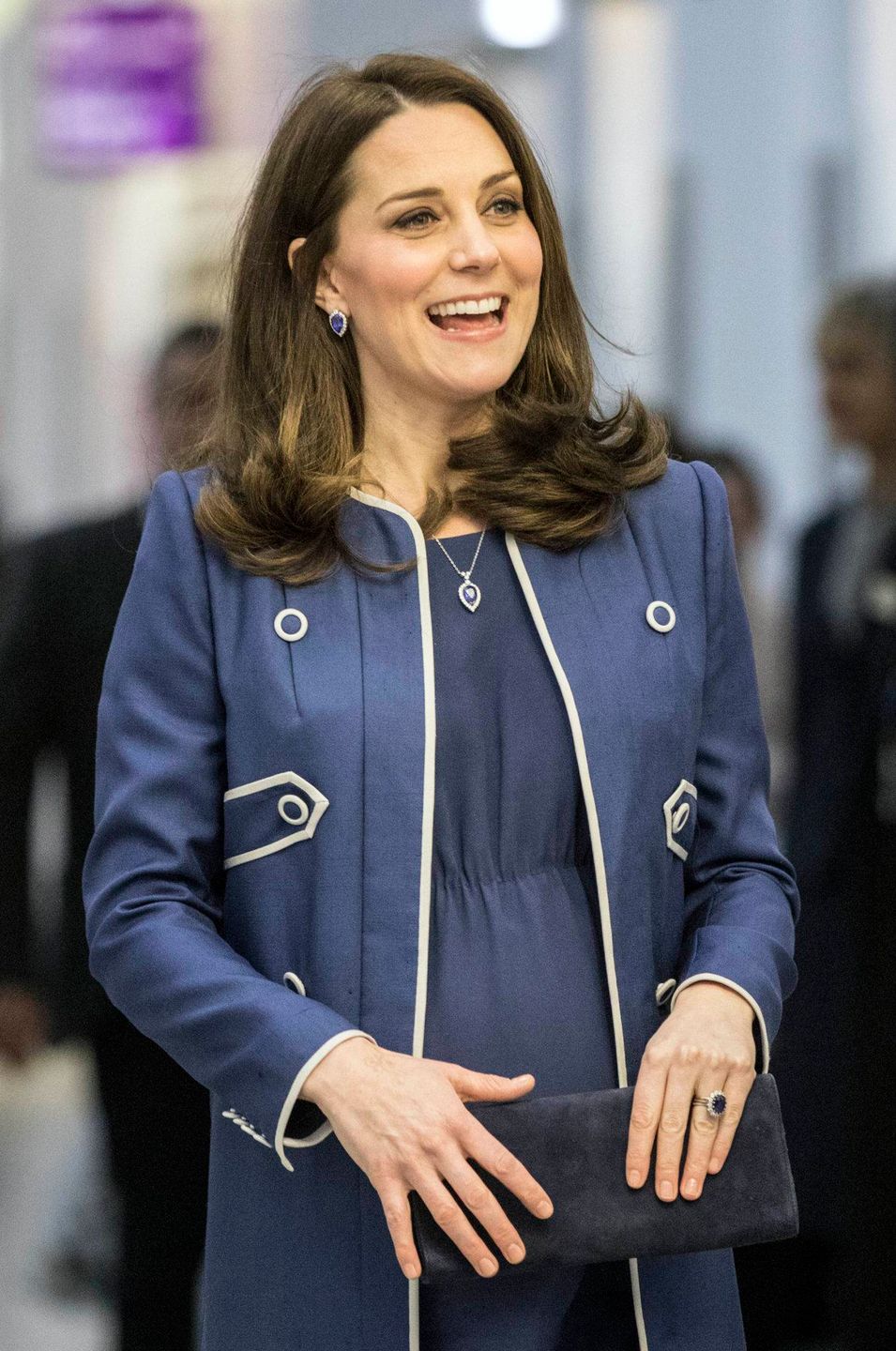 Księżna Kate pokazała duży ciążowy brzuch