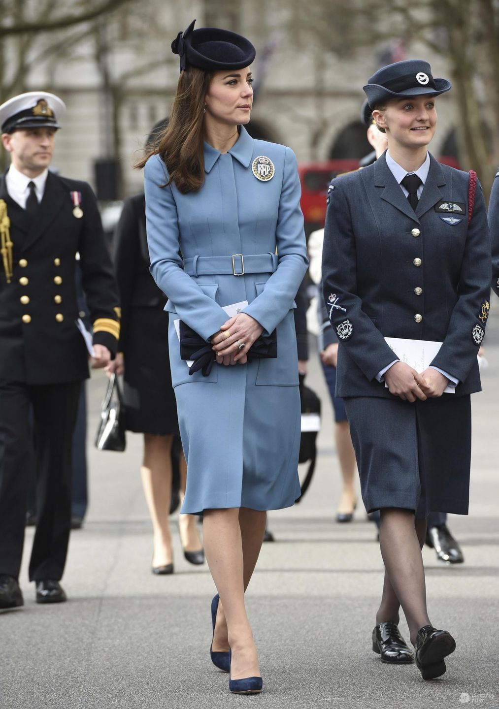 Księżna Kate w płaszczu Alexander McQueen (fot. ONS)
