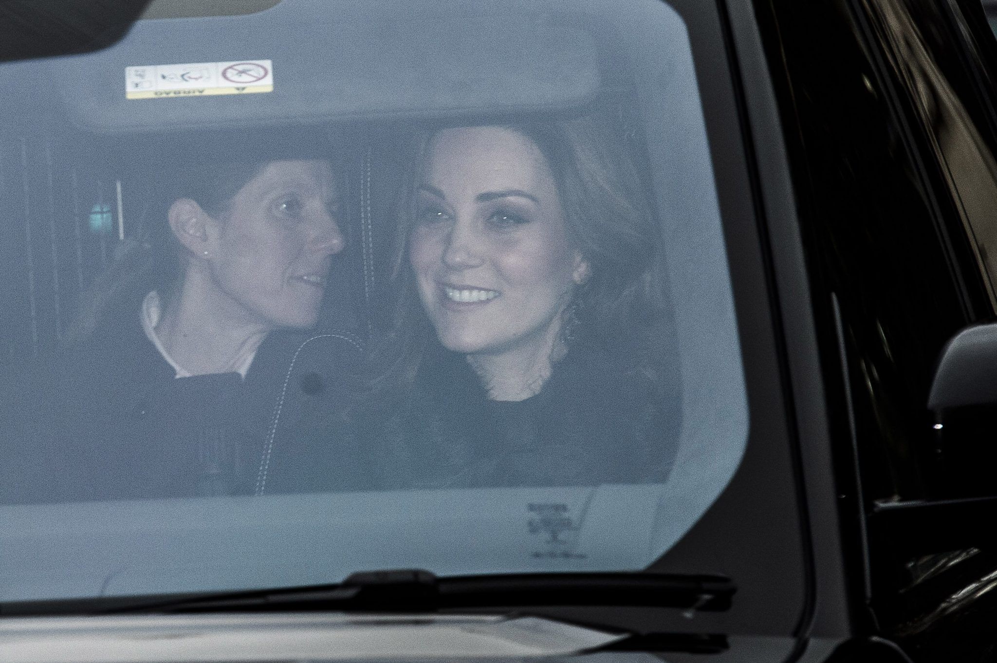 Księzna Kate - Świąteczne spotkanie u królowej