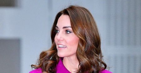 Księżna Kate w fioletowej stylizacji. Stylowo i z klasą