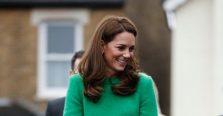Księżna Kate w soczystej zieleni: roześmiana i szczęśliwa.