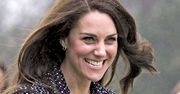 Księżna Kate jakiej nie znacie. Luźny T-shirt i dżinsy