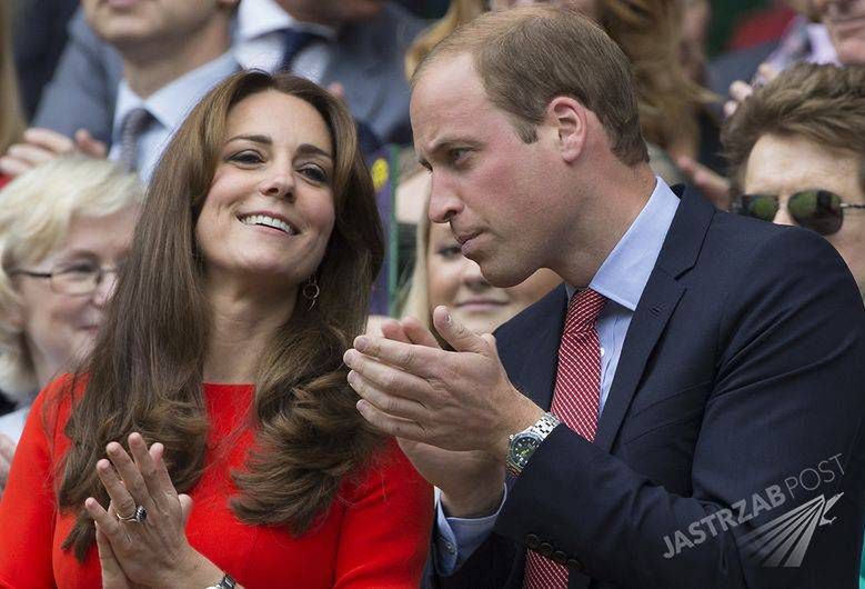 Księżna Kate i książę William na trybunach Wimbledonu. Middleton nie miała jeszcze takiej kreacji [ZDJĘCIA]