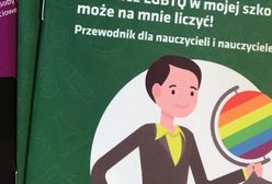 „Tęczowy Piątek”: dezinformacja i protesty wśród rodziców