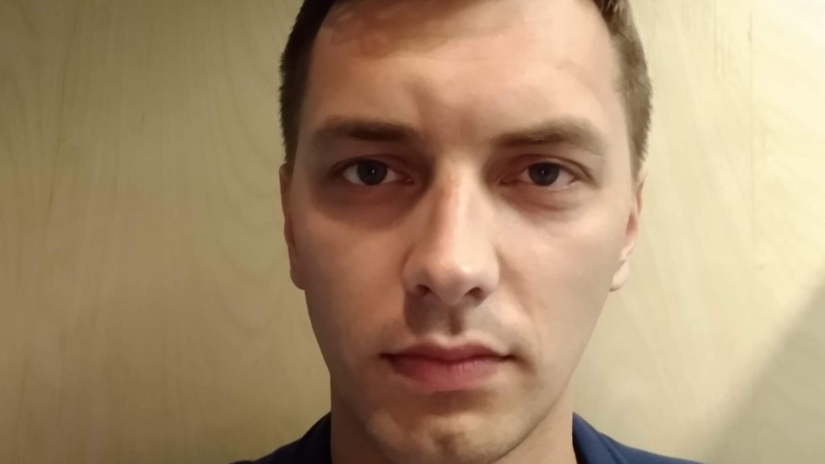 - Wkurza mnie to, że władza wykorzystuje pieniądze do budowania społeczeństwa po swojemu, w którym nie ma miejsca dla osób, które nie chcą zakładać rodzin - mówi Jakub Wątor, menager w korporacji.