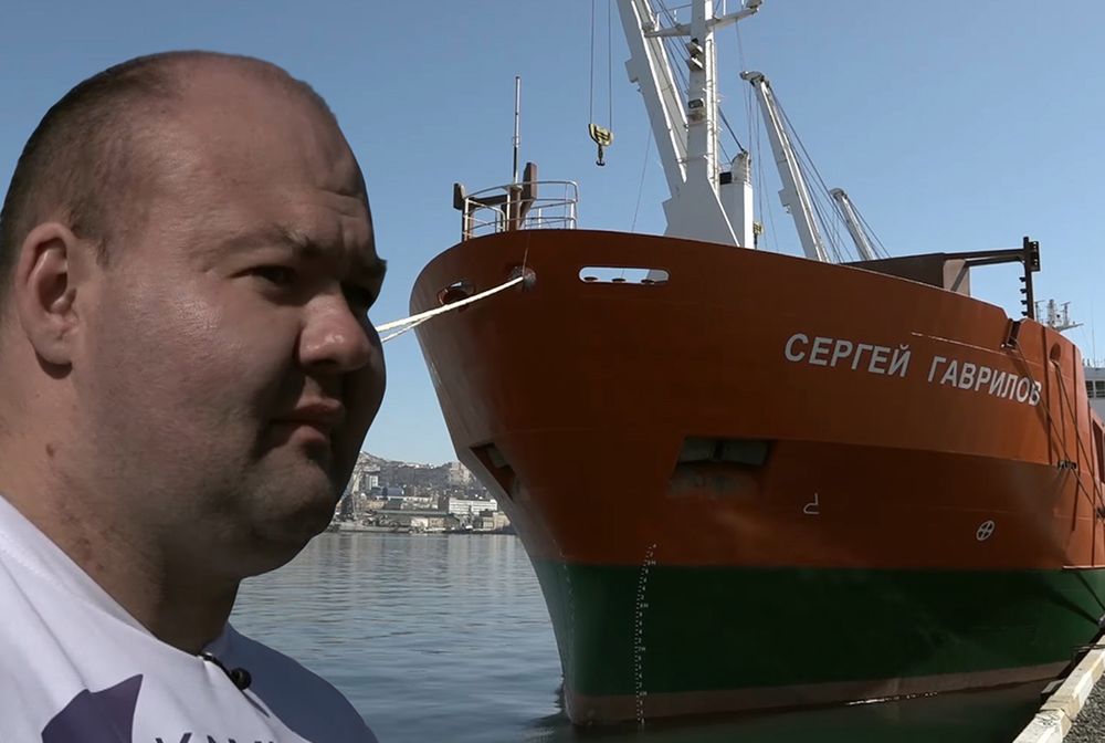 Rosyjski siłacz przeciągnął statek. Ważył ponad 10 tys. ton