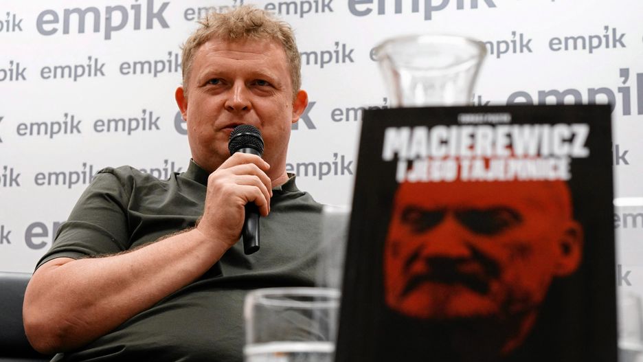 "Macierewicz i jego tajemnice" stała się bestsellerem w Polsce