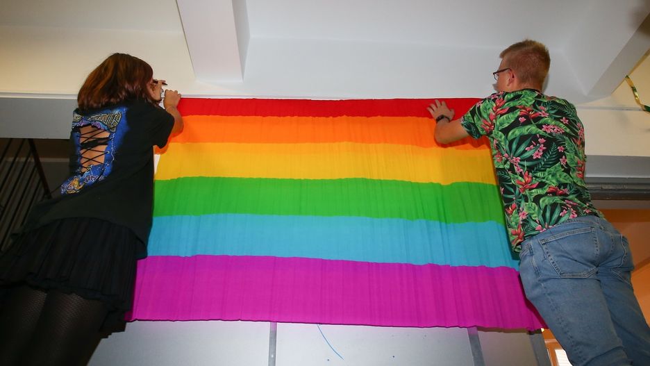 W 211 szkołach w Polsce miała odbyć się w piątek akcja "Tęczowy piatek". Część szkół z niej zrezygnowała