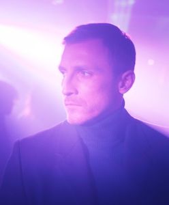 "Ślepnąc od świateł": liczy się tylko kokaina [RECENZJA]