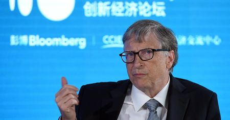 Koronawirus. Szczepionka jest opracowywana. Bill Gates pomoże