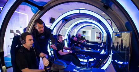 Policjanci uczyli się ścigać bandytów na PlayStation 4. O dziwo, to działa
