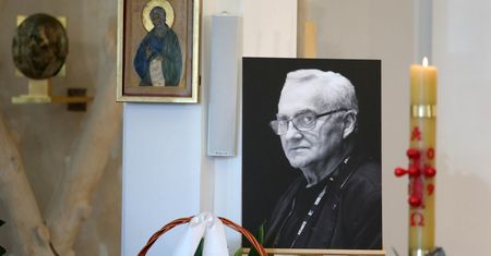 Gwiazdy pożegnały Janusza Kondratiuka. Pogrzeb odbył się w Warszawie