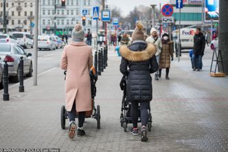 ZUS: wpłynęły już 2 tys. wniosków o emerytury matczyne