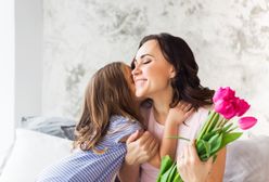 Dzień Matki 2019 – pomysły na prezent z okazji Dnia Mamy. Kwiaty, czekoladki i książki
