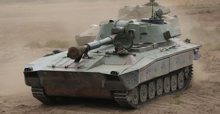 Członkowie NATO oszczędzają na obronie. Nie Polska