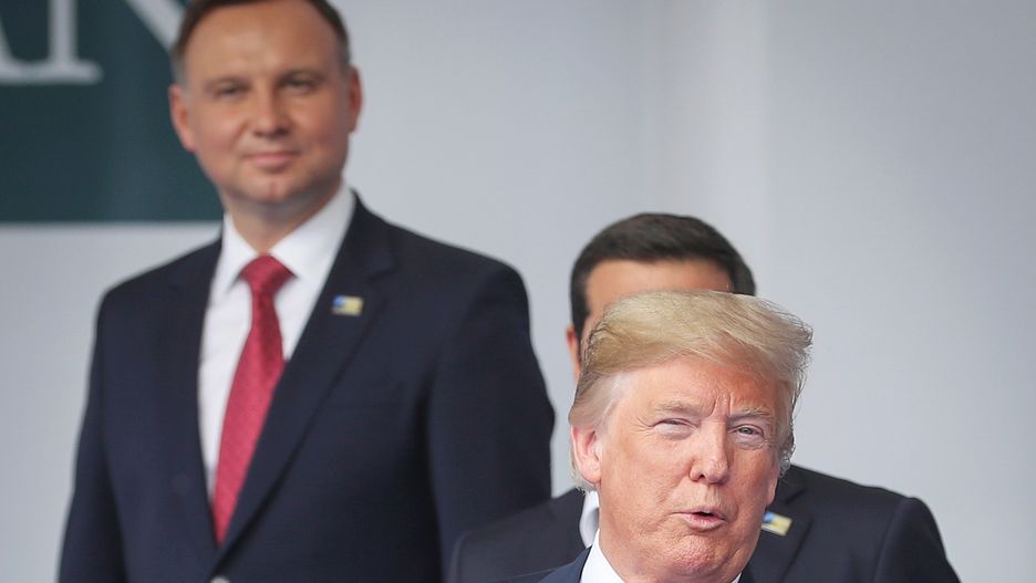 Donald Trump podczas szczytu NATO w Brukseli