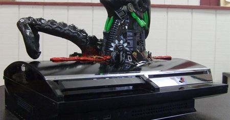 Aliens vs Predator, obudowy i dema