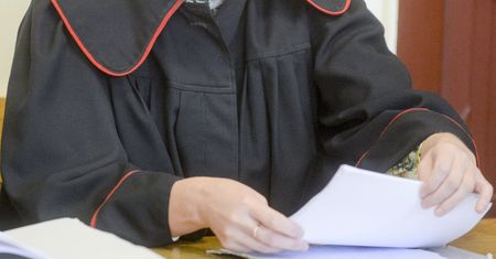 Ciało 13-miesięcznej dziewczynki w Krośnie. Matka usłyszała zarzut