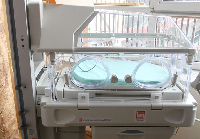 Ze szpitala w Białogardzie rodzice porwali jednodniowe niemowlę. Poza szpitalem dziecku grozi niebezpieczeństwo