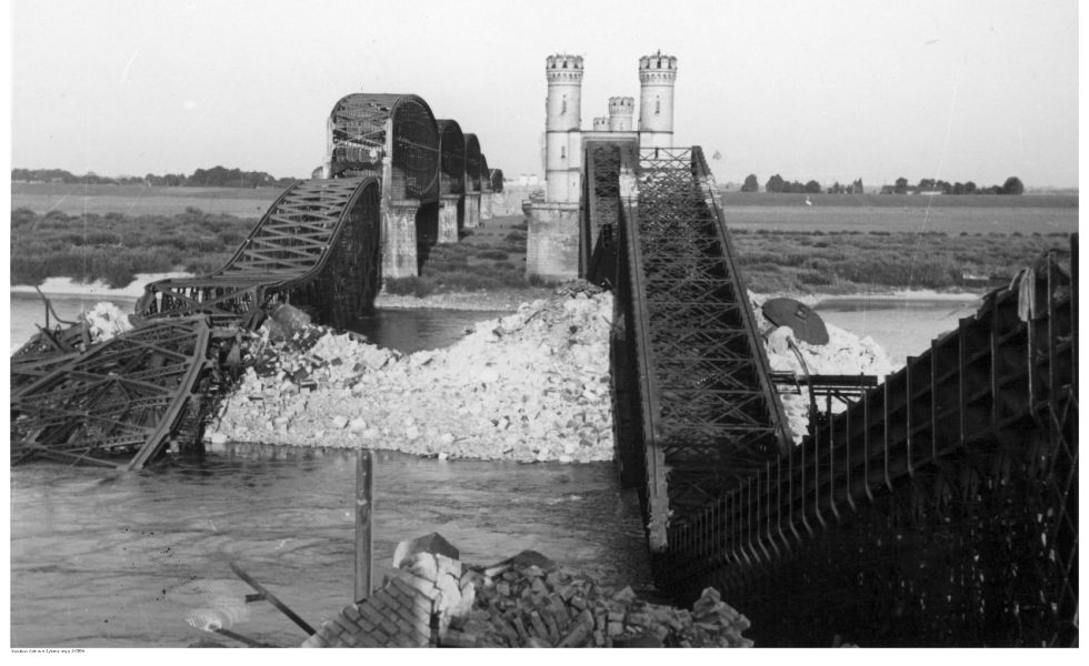 Zniszczony most w Tczewie 