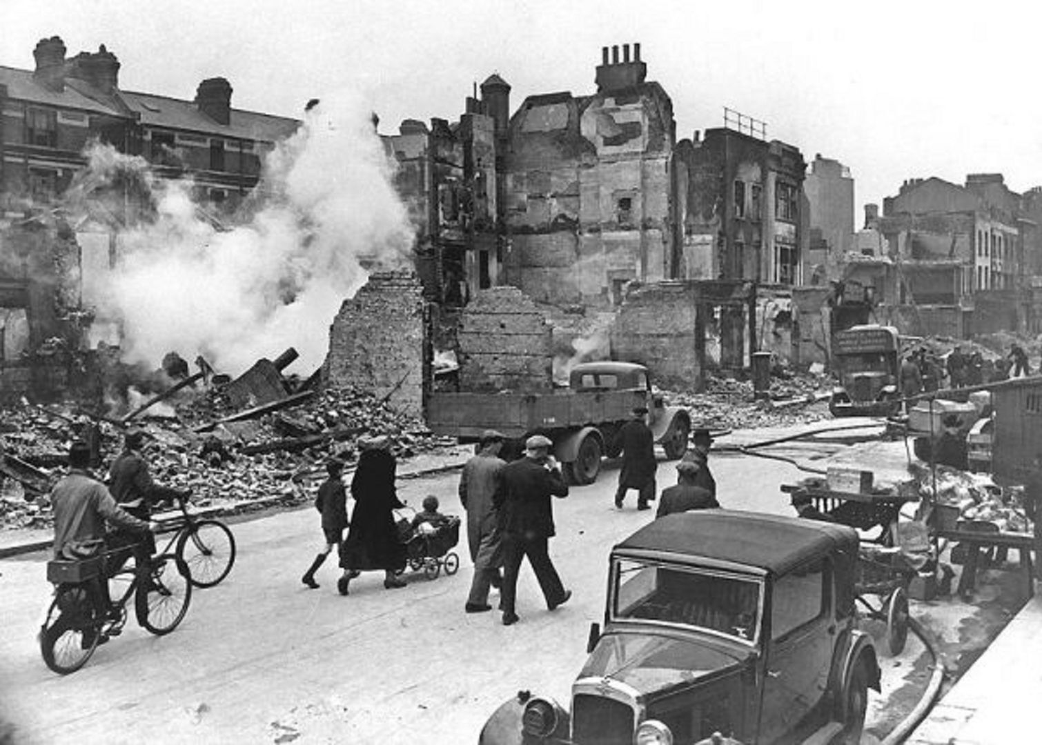 Londyn po bombardowaniu