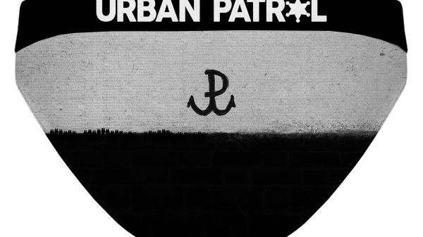 Bielizna z symbolem Polski Walczącej, sprzedawana przez sklep Urban Patrol, wywołała oburzenie w sieci.