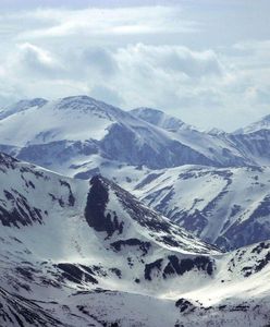 Tatry: TOPR ostrzega - czwarty stopień zagrożenia lawinowego