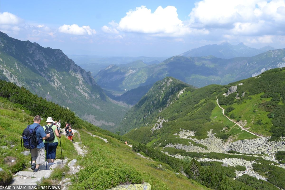 Tatry. Morskie Oko. Osunął się fragment szlaku