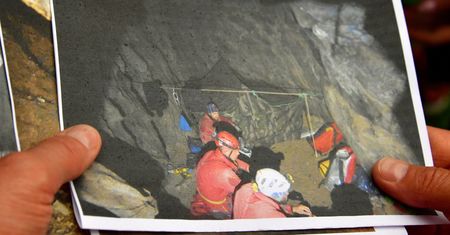 Tatry. Jaskinia Wielka Śnieżna. Naczelnik TOPR: zakładamy, że drugi grotołaz nie żyje
