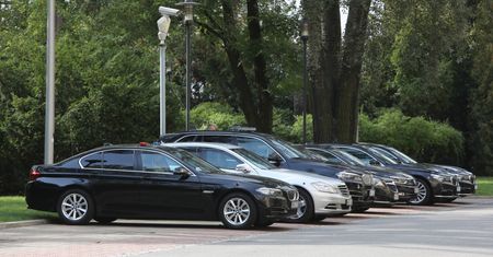 NEWS WP: Rząd wycofuje się z dostawy 280 aut, decyzję podjął premier