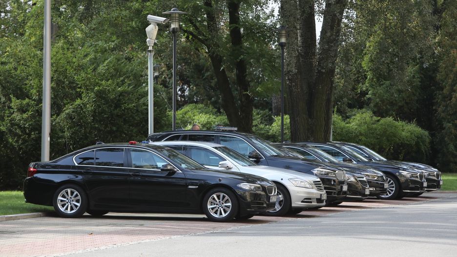 Do administracji rządowej miało trafić 280 nowych aut