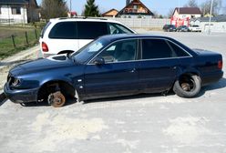 Straż Miejska na wojnie z wrakami na ulicach Bełchatowa