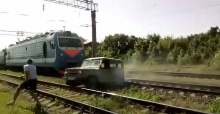 Miał sekundy na podjęcie najważniejszej decyzji w życiu. To wideo podbija internet