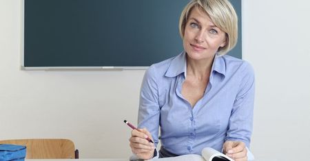 Związki nauczycielskie przeciw zatrudnianiu osób wspierających na podstawie kodeksu pracy