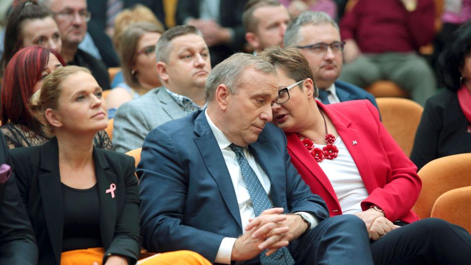 Grzegorz Schetyna od lat kluczy w kwestiach światopoglądowych. Platformie brakuje wyraźnego stanowiska w kwestii rozdziału Kościoła od państwa