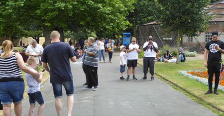 A na zdrowie... Pokemon GO. Aplikacja znacznie obniża stres, dowodzą badania