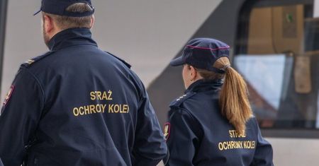 Funkcjonariusze Straży Ochrony Kolei uratowali uczestnika Poland Rock Festival