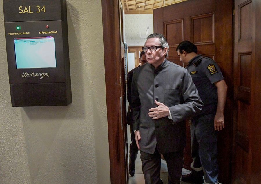 Jean-Claude Arnault pójdzie do więzienia. Były członek Akademii Szwedzkiej skazany za gwałt