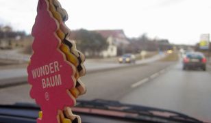 Uwaga, zapachy do auta niszczą kokpity!