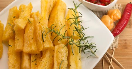 Jesteś uczulonym na gluten weganinem? Jedz cassavę